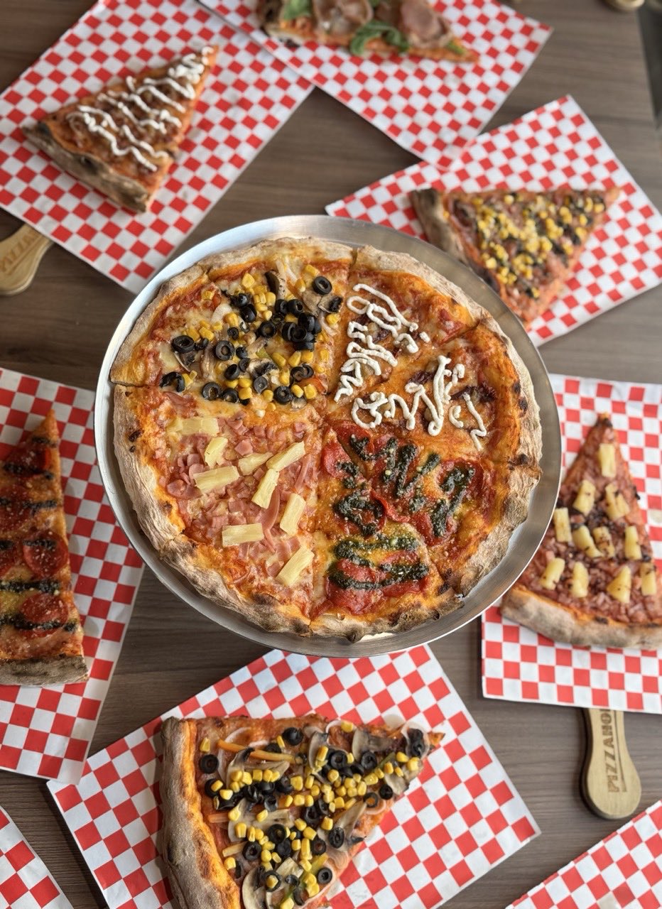 Pizza Pizzaholic estilo Nueva York con varios sabores